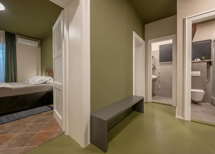 Green, Deluxe Two Bedroom